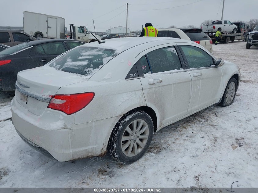 2011 CHRYSLER 200 VIN: 1C3BC1FB5BN599132