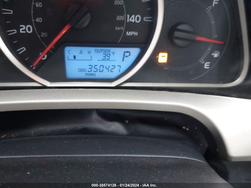 2015 TOYOTA RAV4 XLE - 2T3RFREV2FW274433