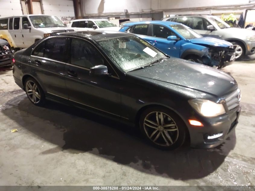 2013 MERCEDES-BENZ C 300 LUXURY 4MATIC/SPORT 4MATIC - WDDGF8AB1DR263715