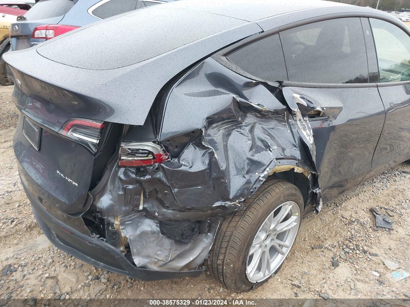 VIN 7SAYGAEE1PF589292 2023 TESLA MODEL Y