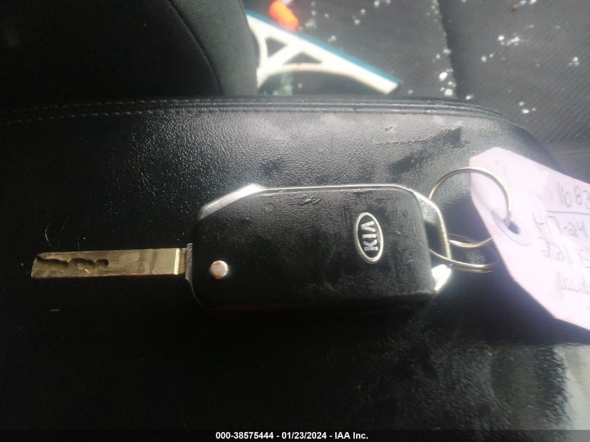 2021 KIA SELTOS LX - KNDEPCAA3M7044310