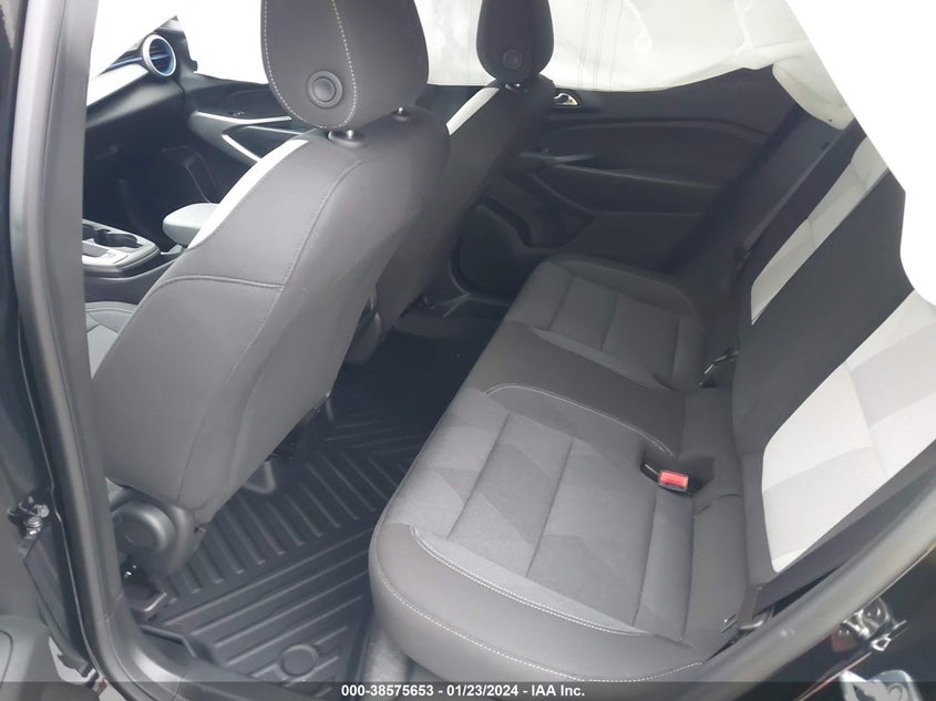 VIN KL77LFE28RC105834 2024 CHEVROLET TRAX LS