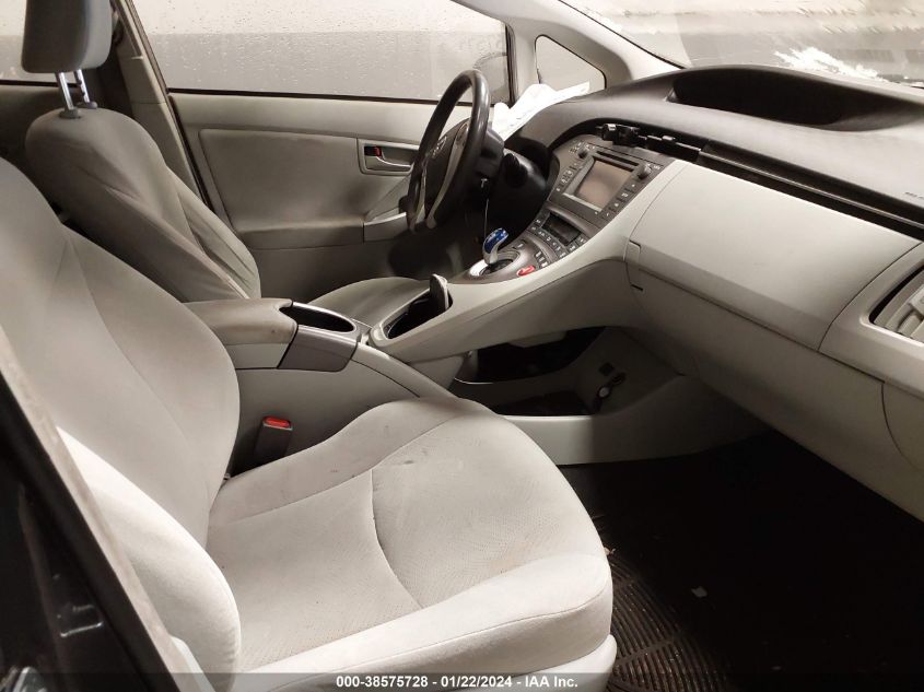 2014 TOYOTA PRIUS TWO - JTDKN3DU9E0364207