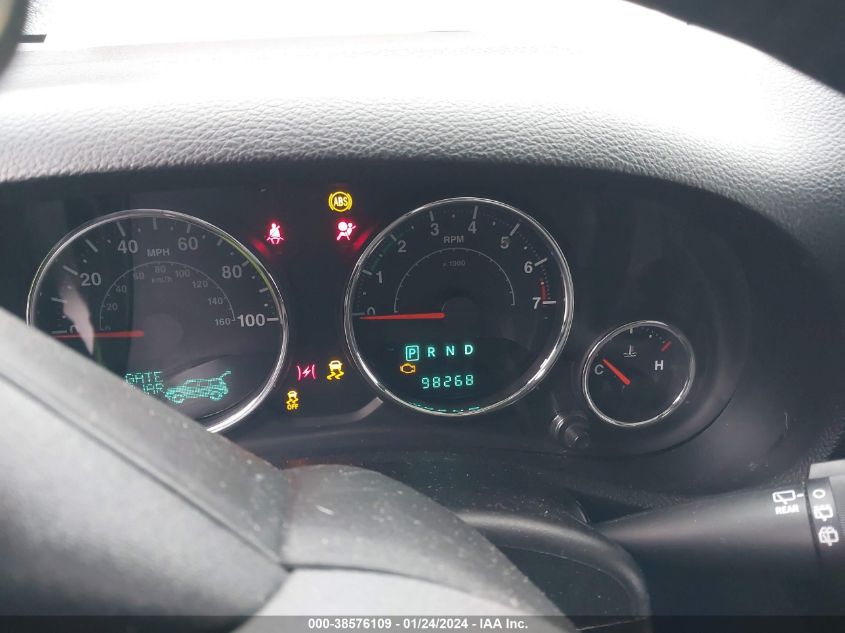 2013 JEEP WRANGLER UNLIMITED SAHARA - 1C40HJWEG7DL52683