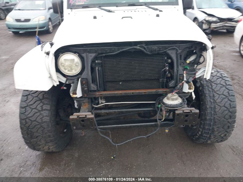 2013 JEEP WRANGLER UNLIMITED SAHARA - 1C40HJWEG7DL52683
