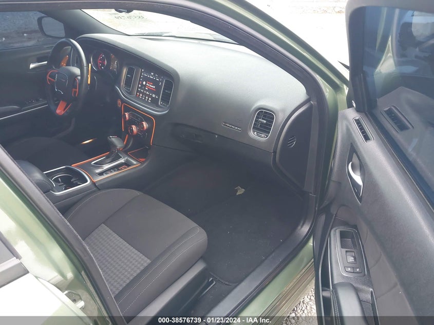 VIN 2C3CDXHG3NH130549 2022 DODGE CHARGER GT RWD