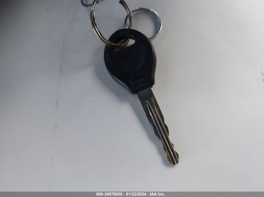 2015 NISSAN VERSA NOTE S (SR)/S PLUS/SL/SR/SV - 3N1CE2CP6FL410660