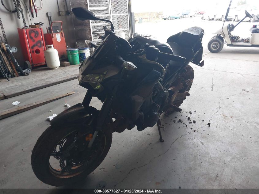 VIN ML5ZRDF17LDA38078 2020 KAWASAKI ZR900 F