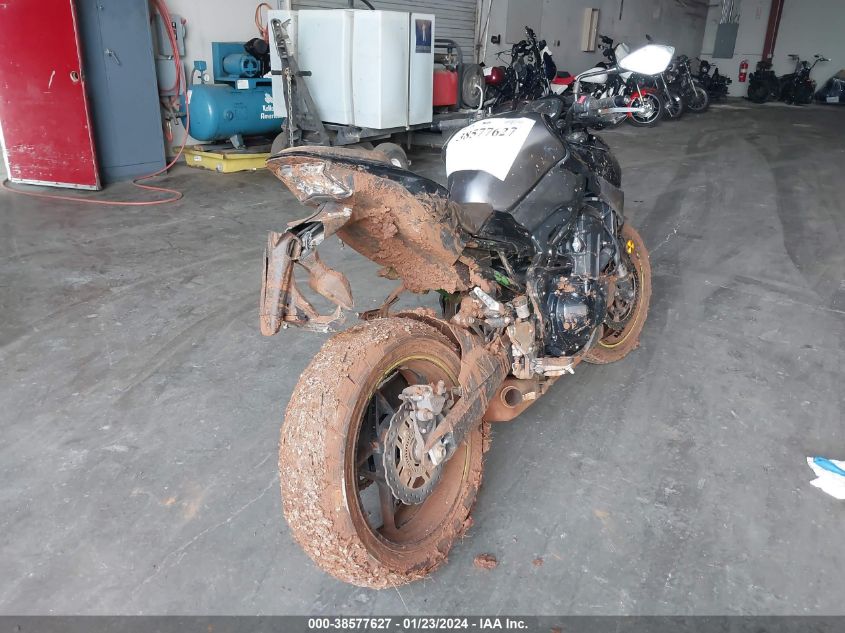 VIN ML5ZRDF17LDA38078 2020 KAWASAKI ZR900 F