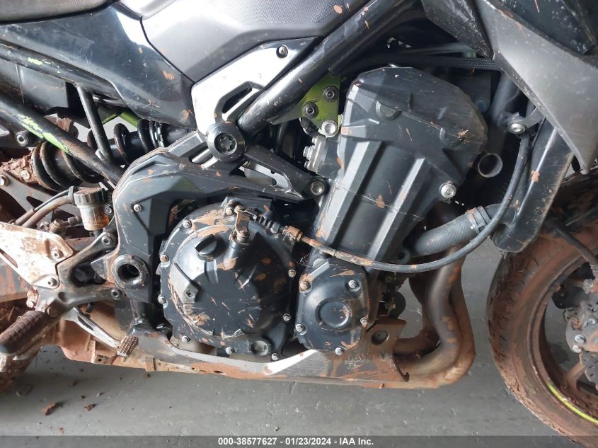 VIN ML5ZRDF17LDA38078 2020 KAWASAKI ZR900 F