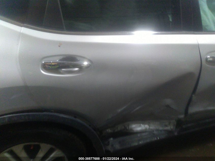 2015 NISSAN ROGUE SV - KNMAT2MV5FP568256