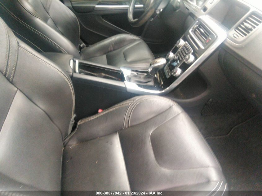 2016 VOLVO S60 T6 DRIVE-E - YV149MFK9G2396428