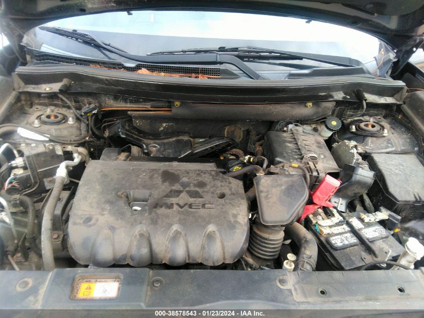 2018 MITSUBISHI OUTLANDER SE/SEL - JA4AD3A36JZ055224