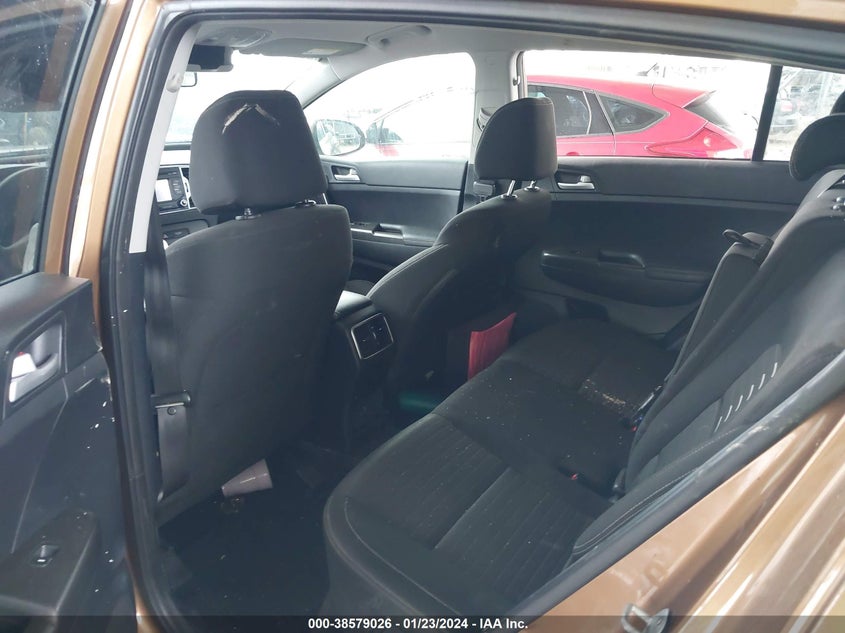 VIN KNDPMCAC2H7043951 2017 KIA SPORTAGE LX