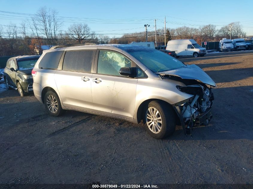 2013 TOYOTA SIENNA XLE V6 8 PASSENGER - 5TDYK3DC2DS312049
