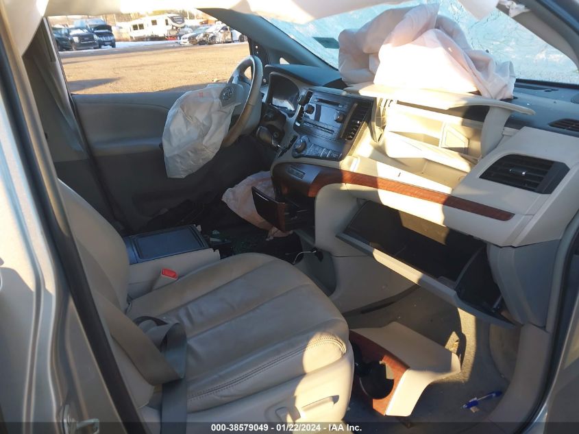 2013 TOYOTA SIENNA XLE V6 8 PASSENGER - 5TDYK3DC2DS312049