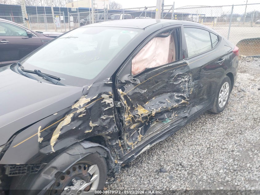 VIN 5NPD74LF0KH411795 2019 HYUNDAI ELANTRA SE