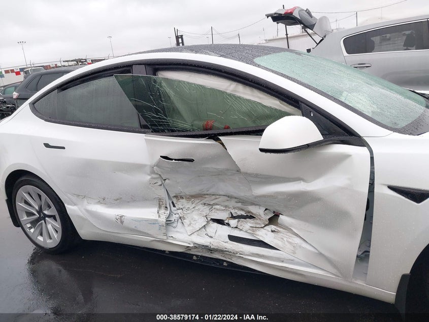 VIN 5YJ3E1EB3NF183272 2022 TESLA MODEL 3