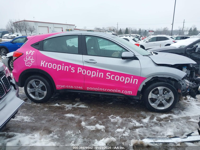 VIN 3CZRU6H33NM768714 2022 HONDA HR-V LX