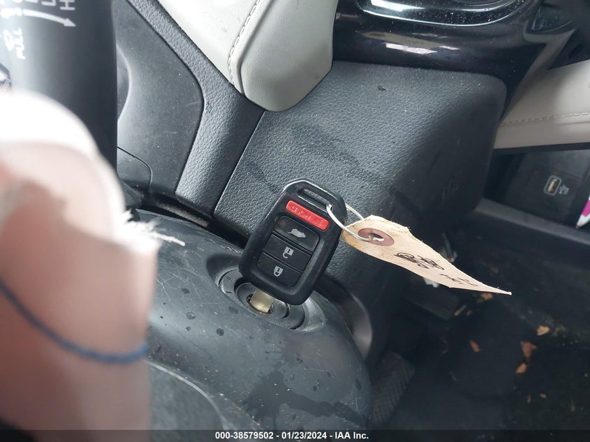 VIN 3CZRU6H33NM768714 2022 HONDA HR-V LX