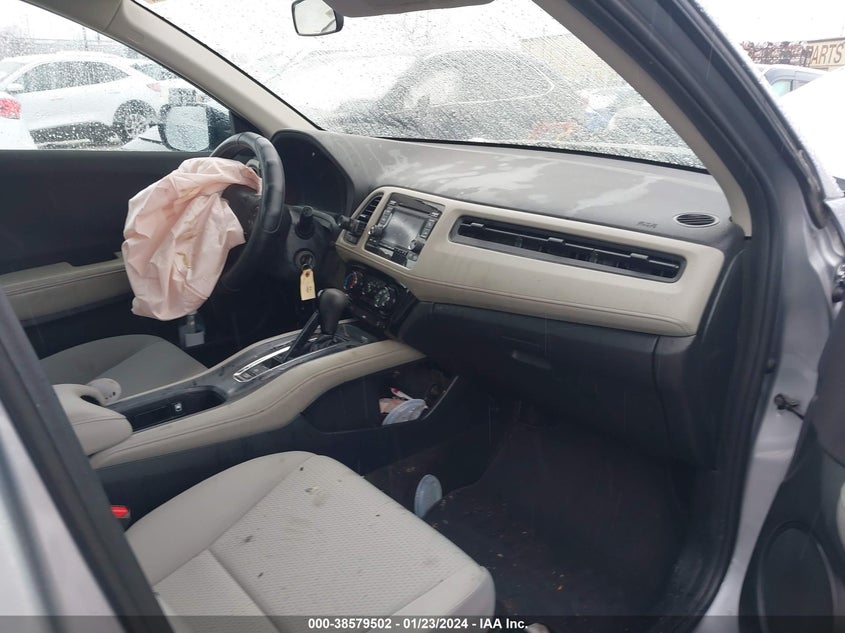 VIN 3CZRU6H33NM768714 2022 HONDA HR-V LX