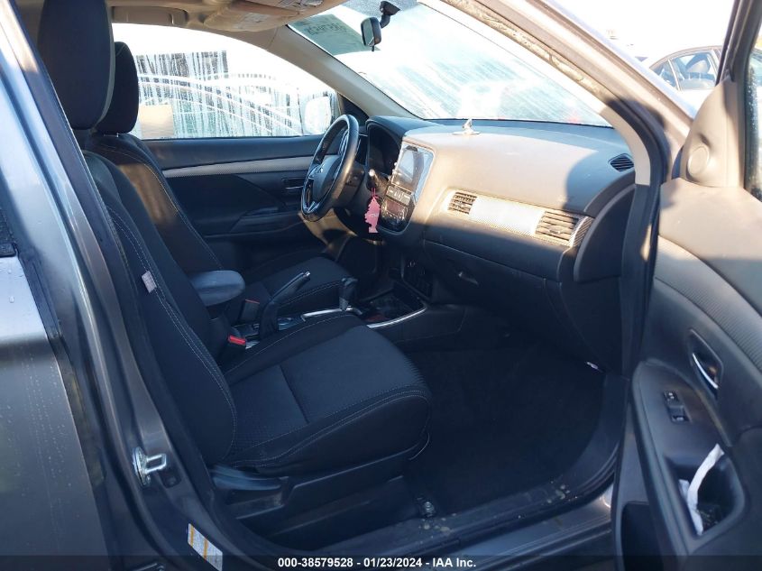 2018 MITSUBISHI OUTLANDER SE - JA4AD3A37JZ015332