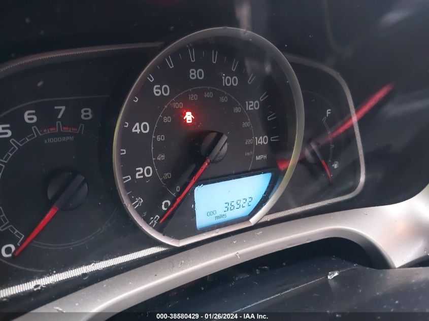 2015 TOYOTA RAV4 XLE - JTMRFREV7FD121494