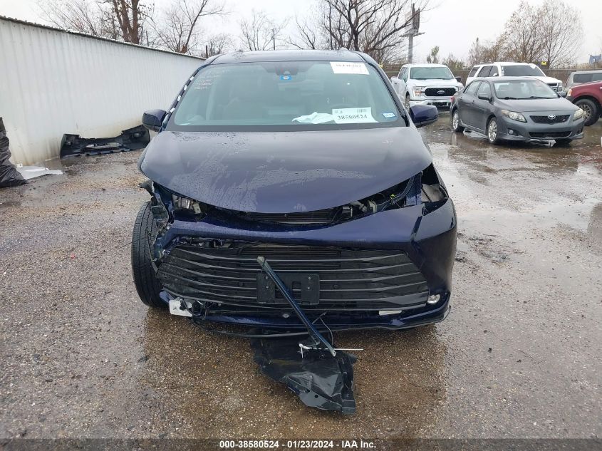 2022 TOYOTA SIENNA XLE - 5TDYRKEC2NS105568
