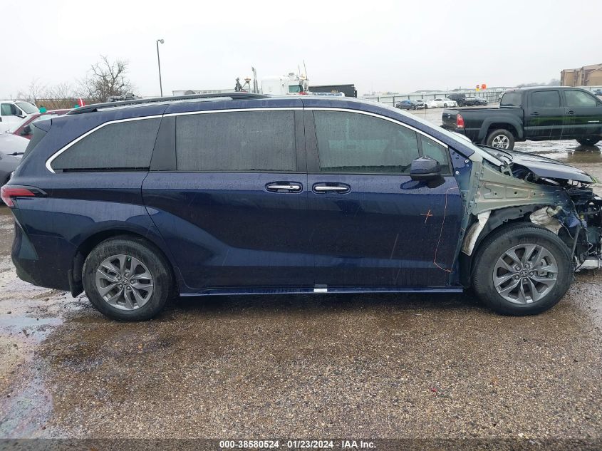 2022 TOYOTA SIENNA XLE - 5TDYRKEC2NS105568