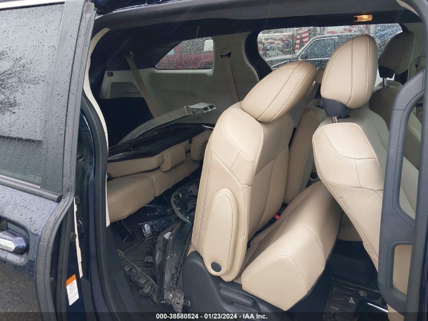 2022 TOYOTA SIENNA XLE - 5TDYRKEC2NS105568