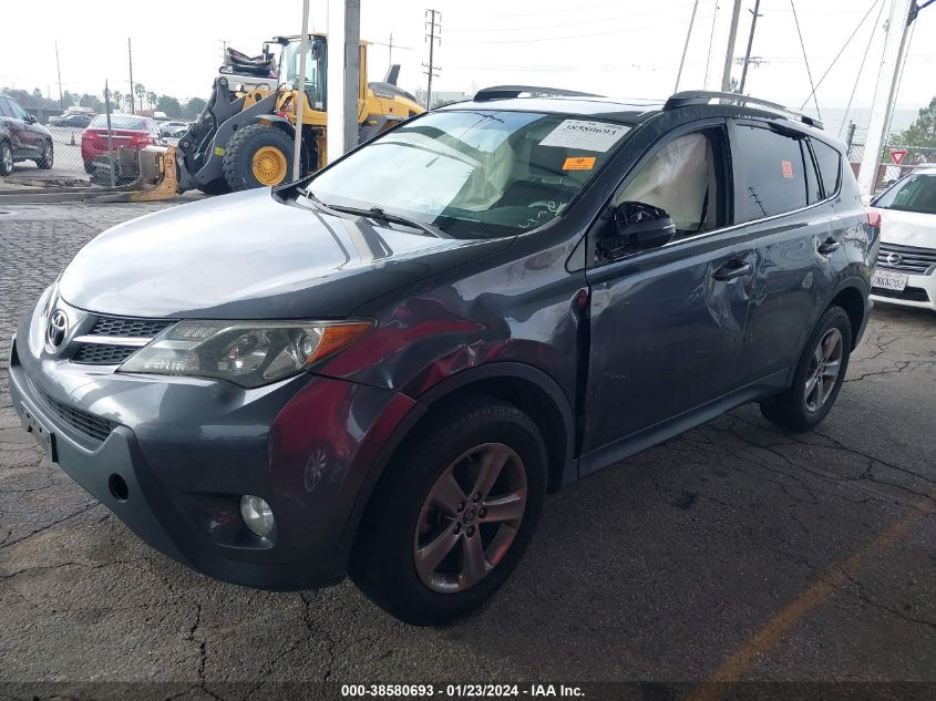 2015 TOYOTA RAV4 XLE - JTMWFREV5FD062075