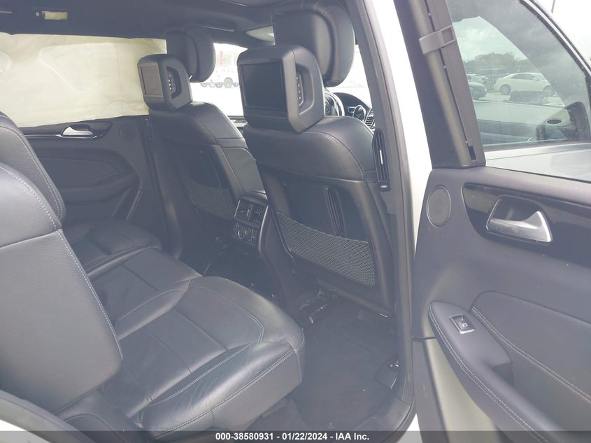 VIN 4JGDF6EE9JB038450 2018 MERCEDES-BENZ GLS 450 4MATIC
