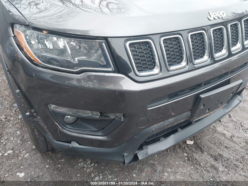 VIN 3C4NJDBB9LT239658 2020 JEEP COMPASS LATITUDE 4X4