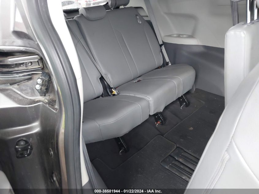 5TDYRKEC9MS053676 2021 TOYOTA SIENNA, photo no. 8