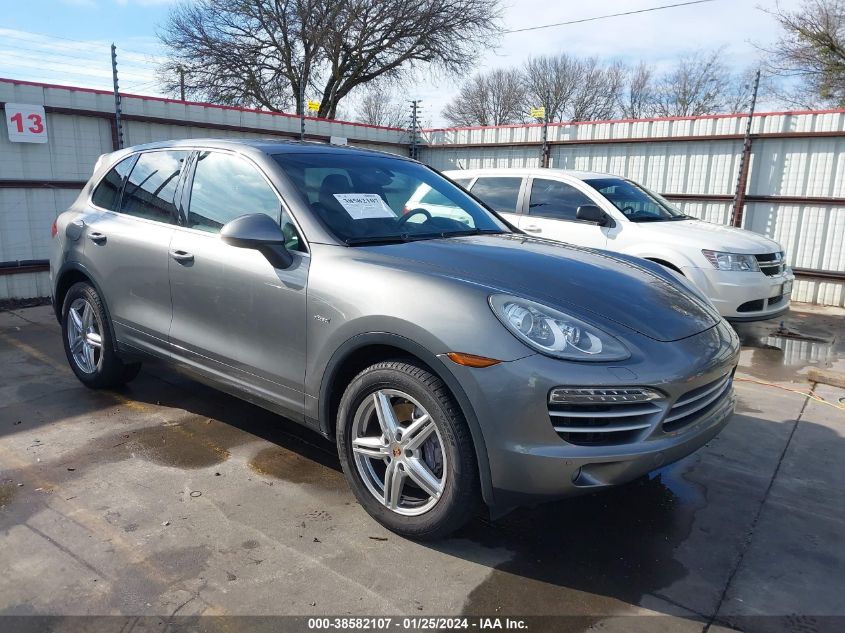 2014 PORSCHE CAYENNE DIESEL PLATINUM EDITION - WP1AF2A25ELA40903