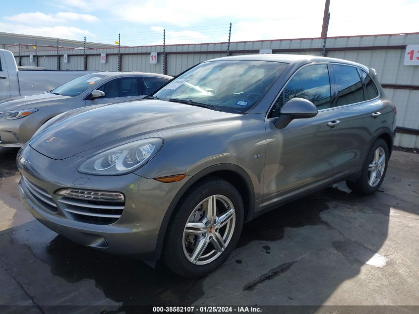 2014 PORSCHE CAYENNE DIESEL PLATINUM EDITION - WP1AF2A25ELA40903
