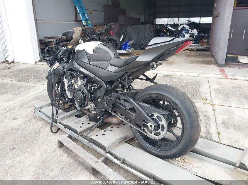 2022 SUZUKI GSX-R1000 JS1DM11B7N7100200