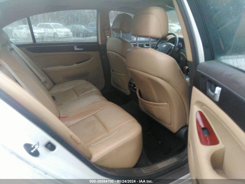 2013 HYUNDAI GENESIS 3.8 - KMHGC4DD0DU239908