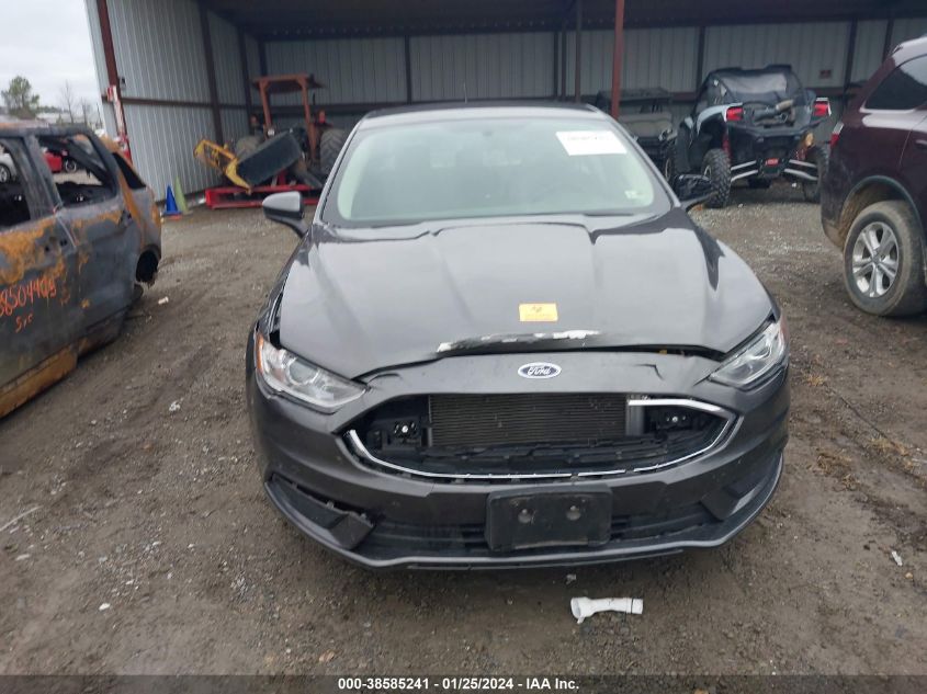 2017 FORD FUSION S - 3FA6P0G70HR184947