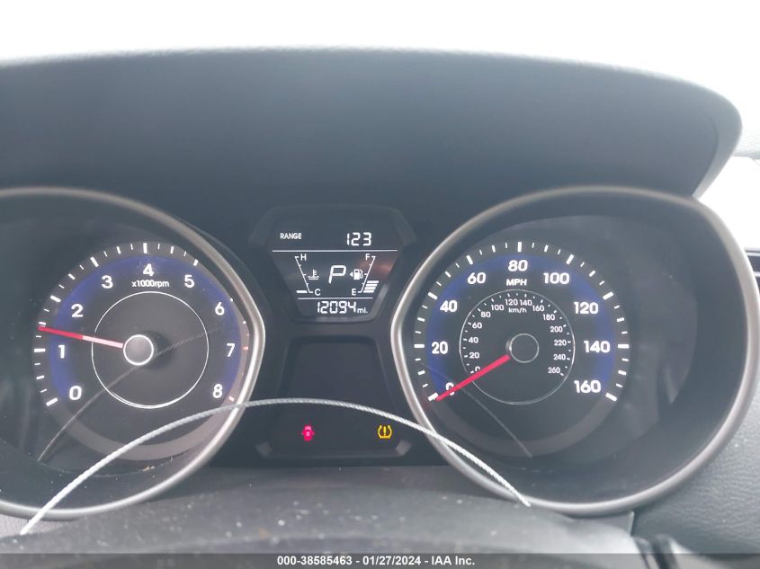 2015 HYUNDAI ELANTRA SE - 5NPDH4AE1FH633775
