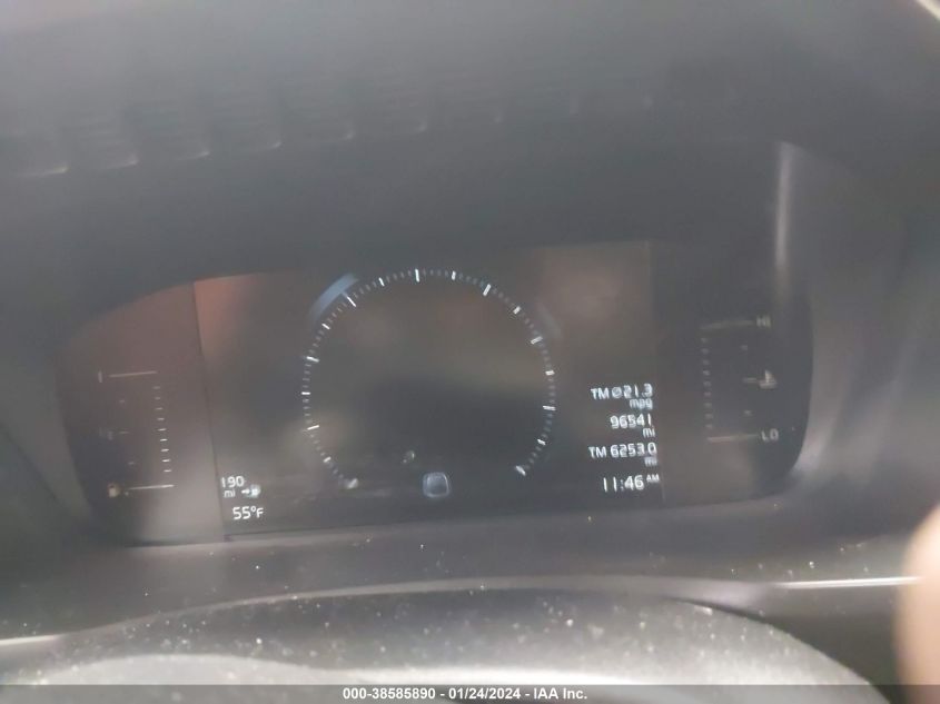 2018 VOLVO XC90 T5 MOMENTUM - YV4102PK9J1352316