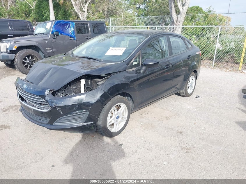 VIN 3FADP4BJ5JM140401 2018 FORD FIESTA SE