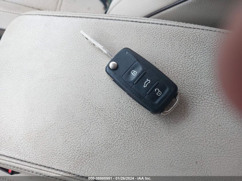 2017 VOLKSWAGEN PASSAT SE - 1VWBT7A37HC029231