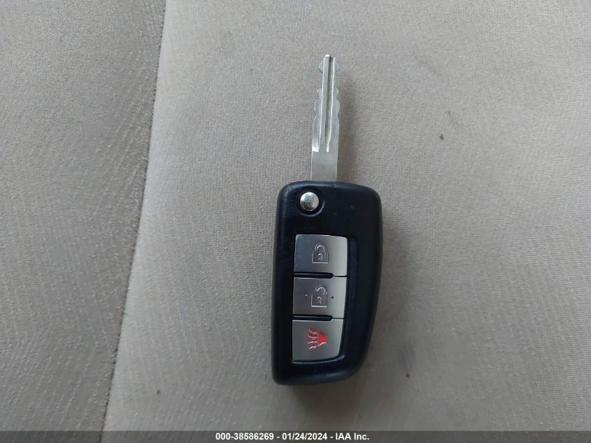 2015 NISSAN ROGUE S - KNMAT2MT5FP568739