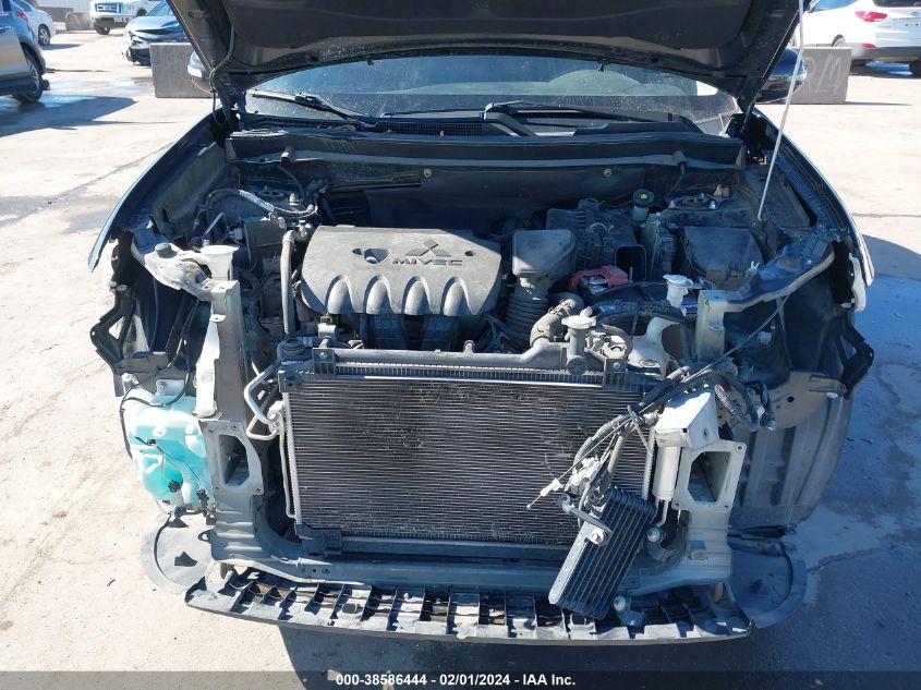 2018 MITSUBISHI OUTLANDER SE - JA4AD3A37JZ054504