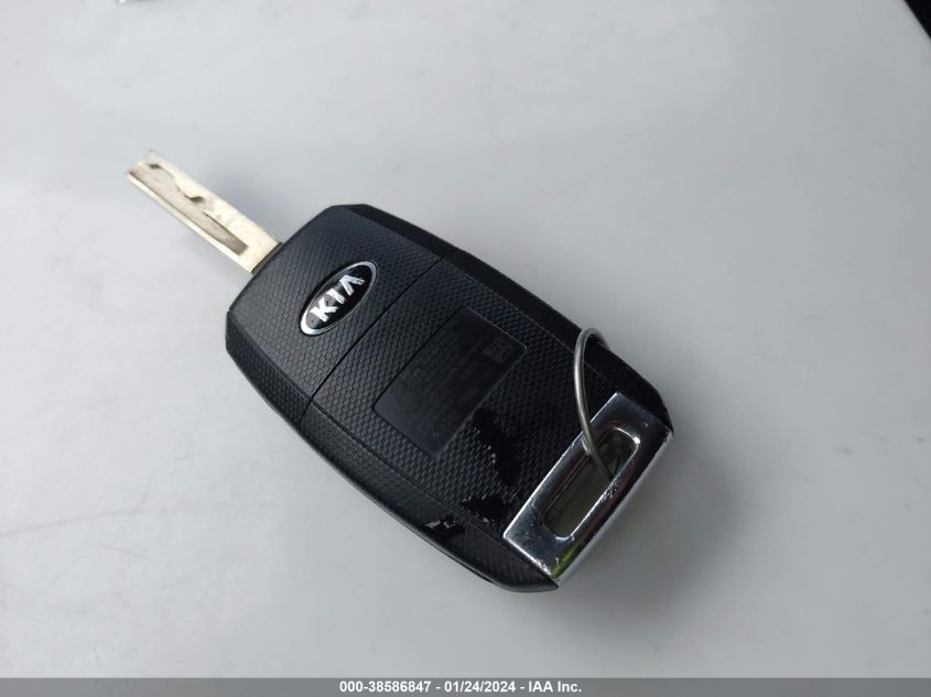 2018 KIA SORENTO LX/L - 5XYPG4A31JG385249