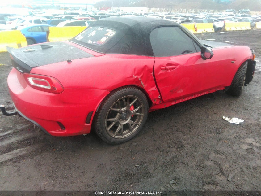 VIN JC1NFAEK3J0135895 2018 FIAT 124 SPIDER ABARTH