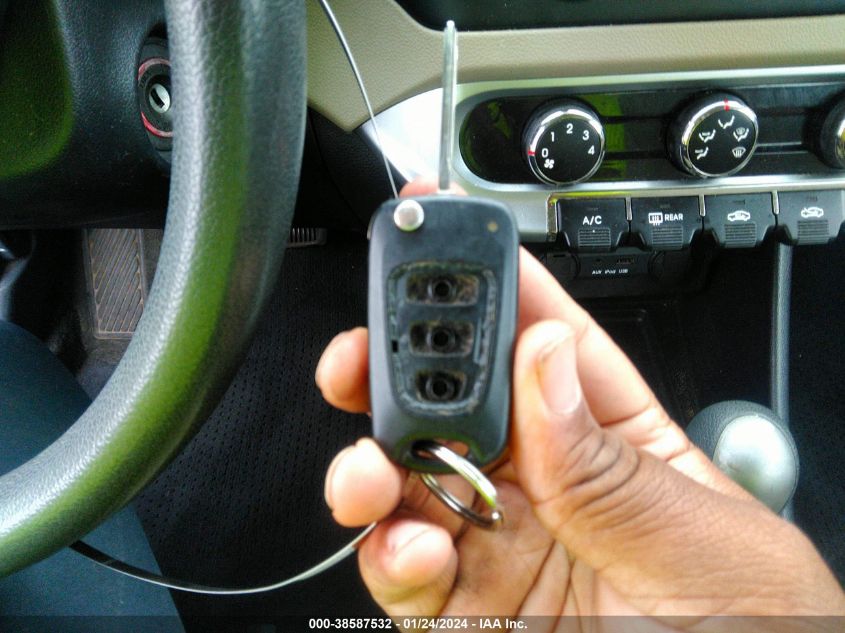 2013 KIA RIO LX - KNADM4A32D6305232