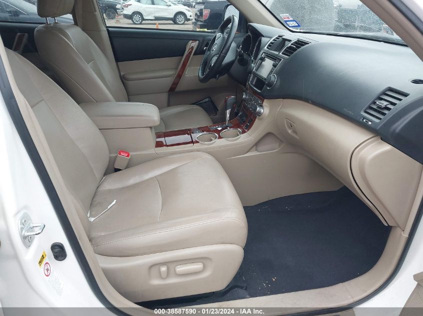2013 TOYOTA HIGHLANDER LIMITED V6 - 5TDYK3EH2DS131561