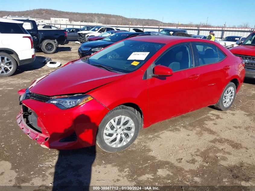2018 TOYOTA COROLLA LE - 5YFBURHE0JP755982